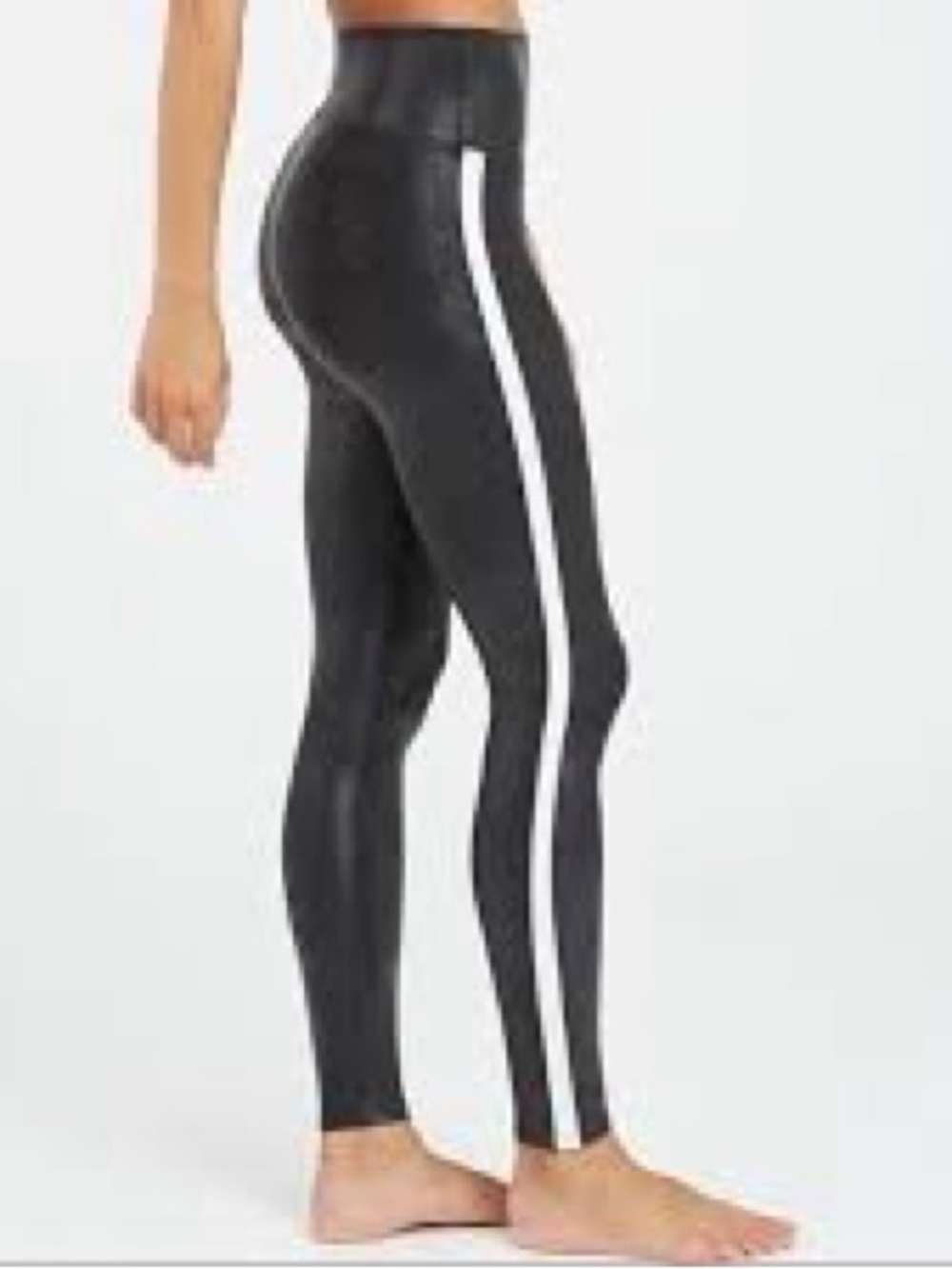 NWT Spanx faux leather side stripe leggings  in very black, women’s size M